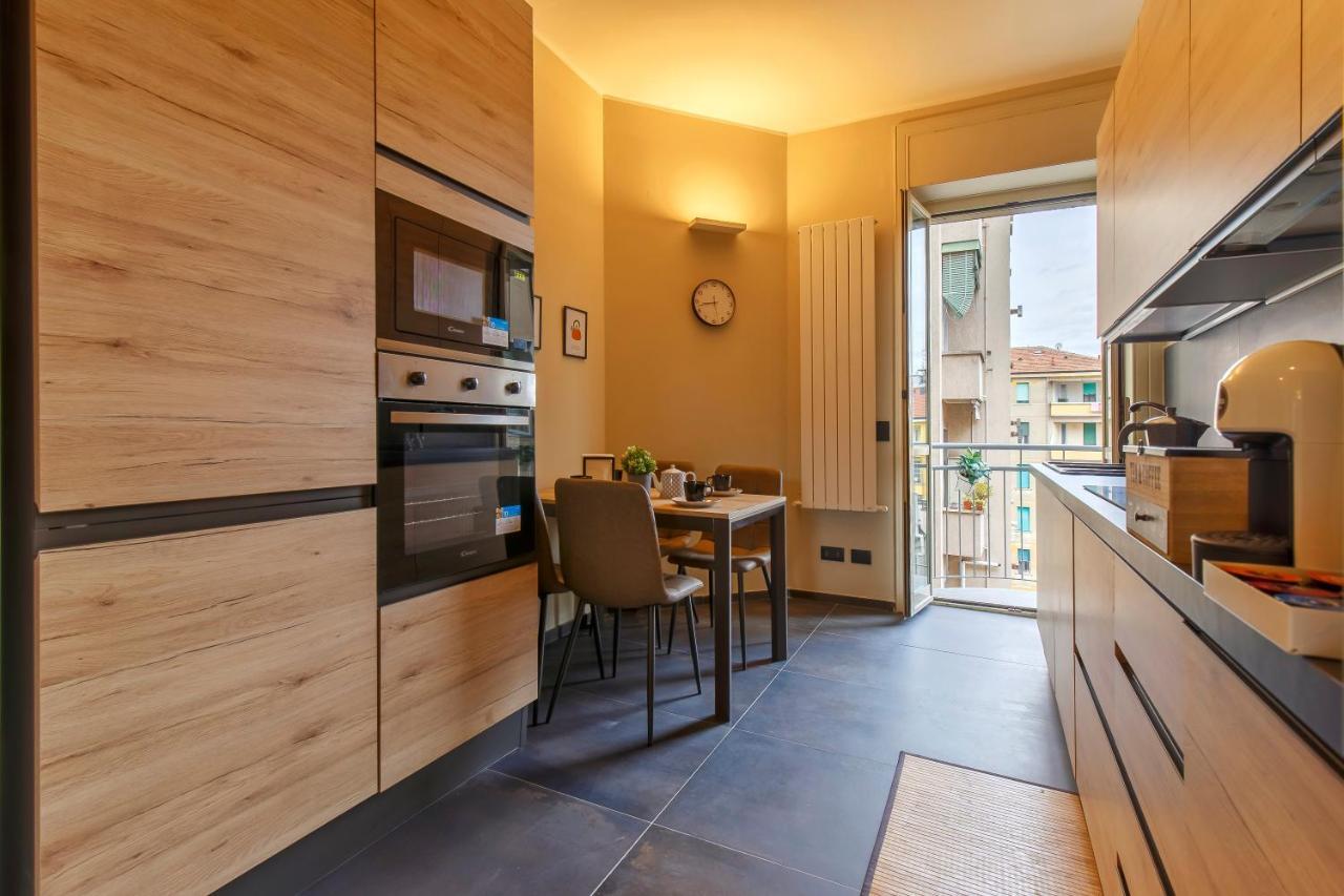Apartment Modern & Bright 2 Bedroom Flat 50m From M4 Stop