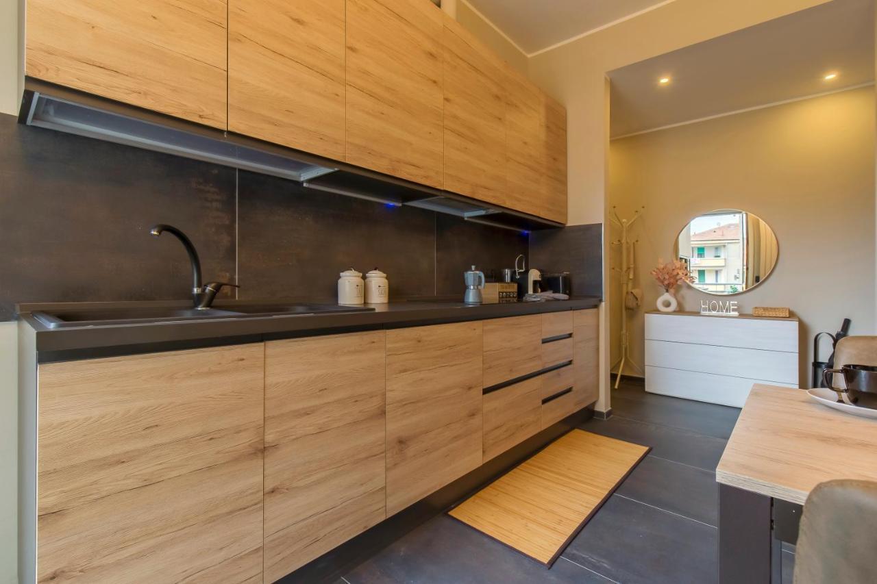 Modern & Bright 2 Bedroom Flat 50m From M4 Stop * Mailand