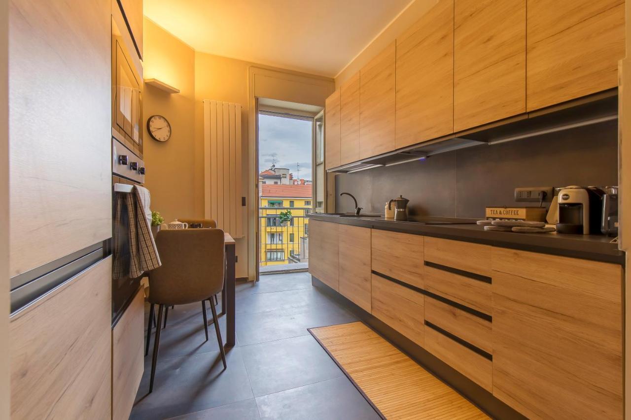 Apartment Modern & Bright 2 Bedroom Flat 50m From M4 Stop *