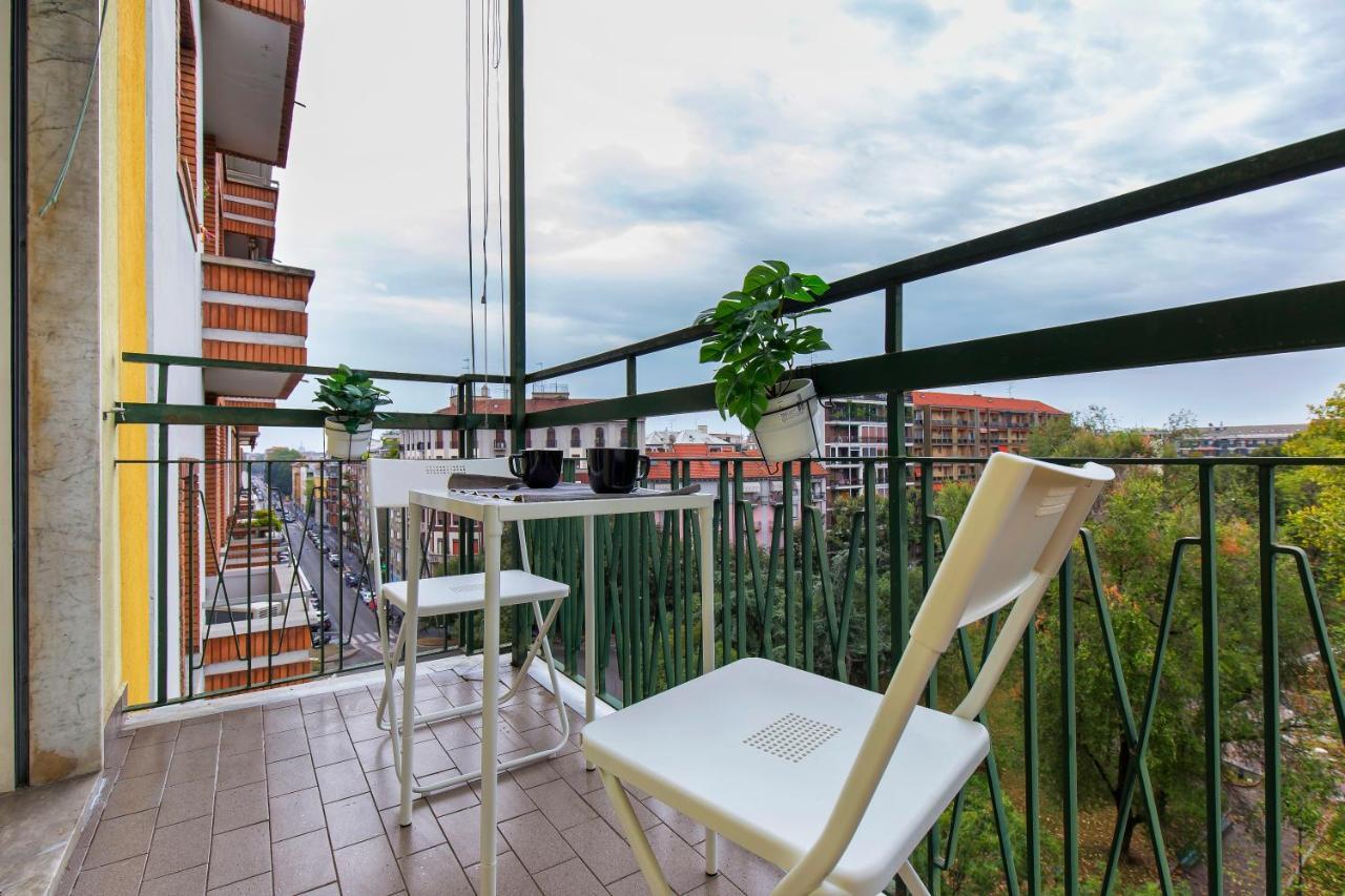 Apartment Modern & Bright 2 Bedroom Flat 50m From M4 Stop